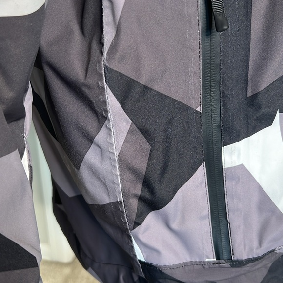 MONTEC SKI JACKET FAUK Medium - Picture 11 of 16